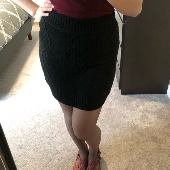 Twik Knit Skirt - Picture 4 of 4